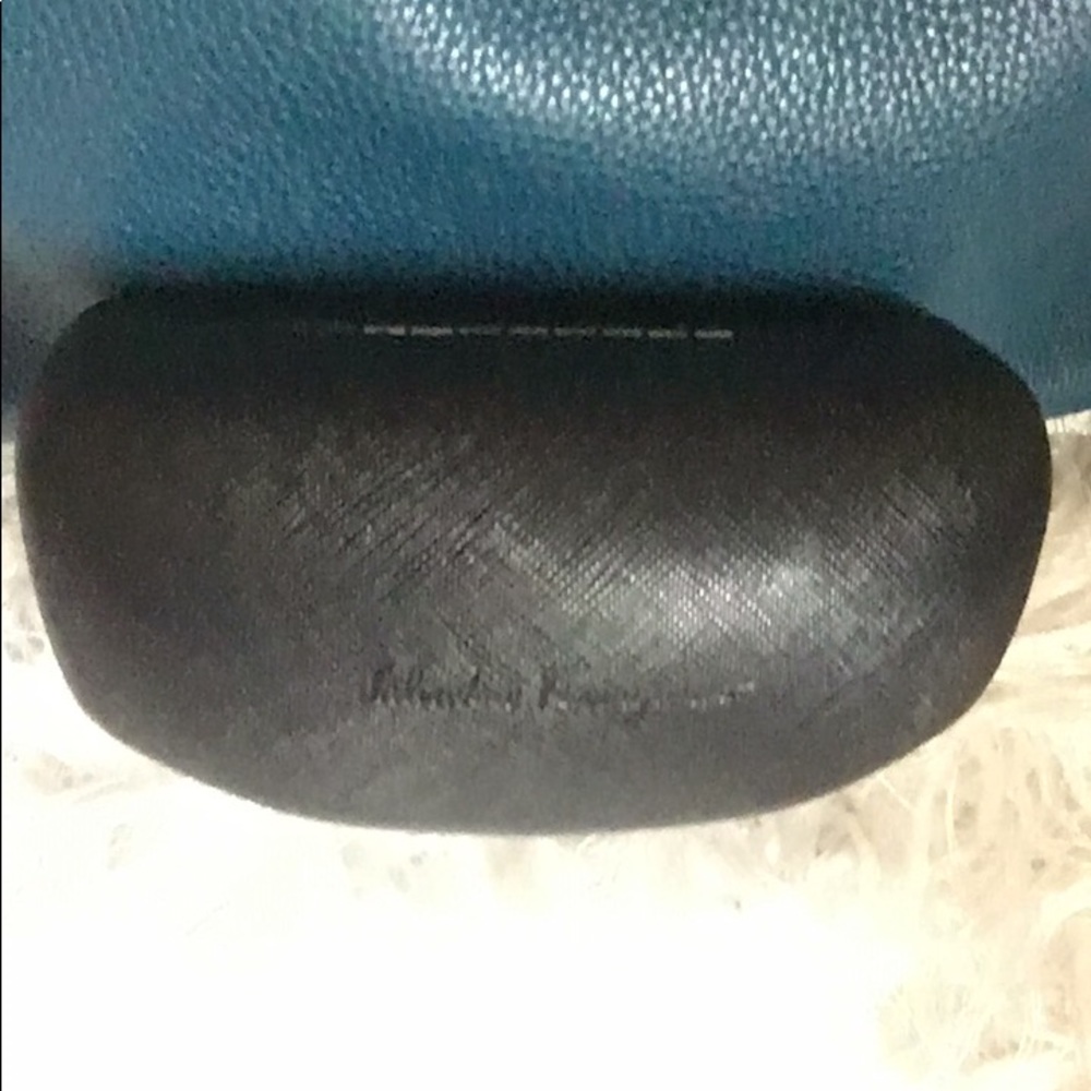 Salvatore Ferragamo Hard Shell Black Leather Sunglasses Case - Picture 2 of 5